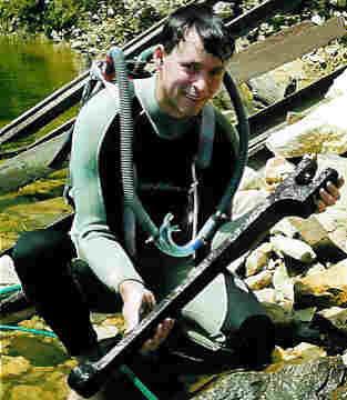 Simon Reeve with the lap and lead rod from Uc369